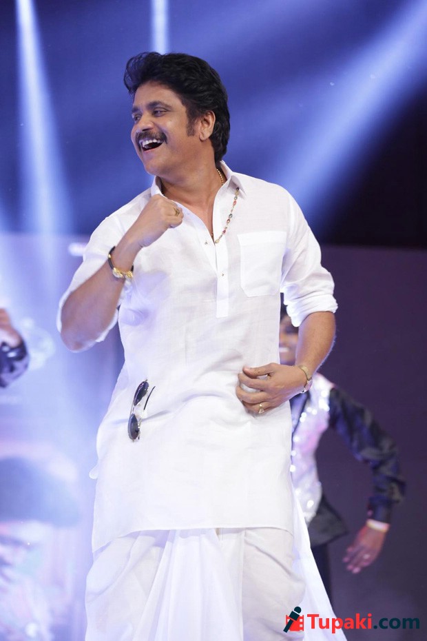Nagarjuna Stage Performance At Soggade Chinni Nayana Audio Launch Photos